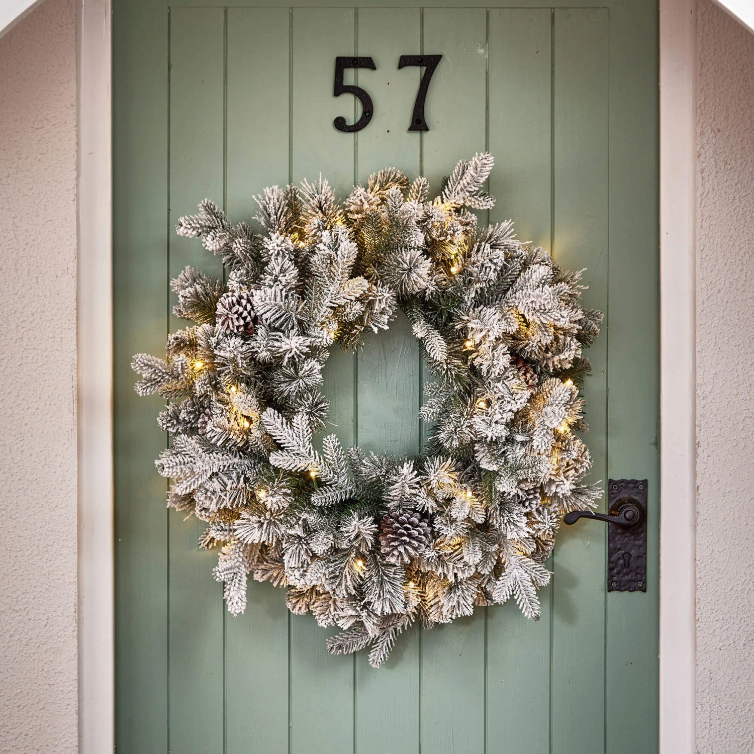60cm Pre-Lit Snowy Dorchester Wreath