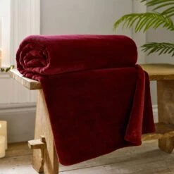 Coco Touch Cabernet Red Fleece Throw