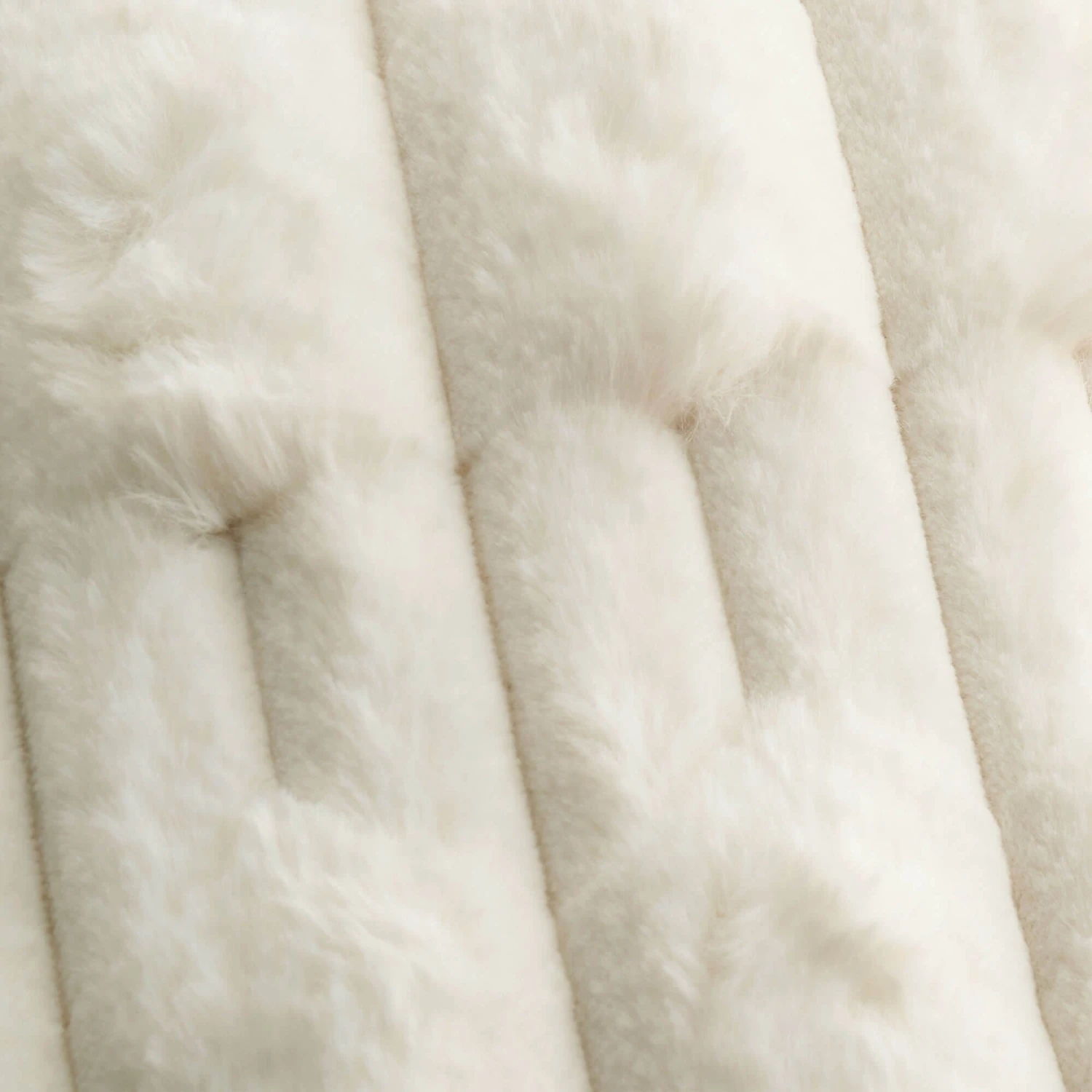 Carved Faux Fur Cream Throw - Image 3